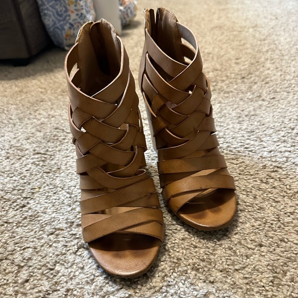 Vegan leather booties with open toe sandal - Picture 2 of 5